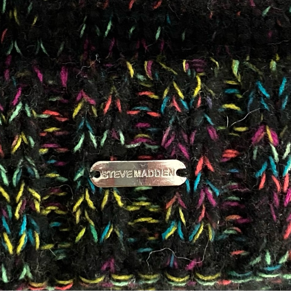 Steve Madden Beanie - Picture 3 of 5
